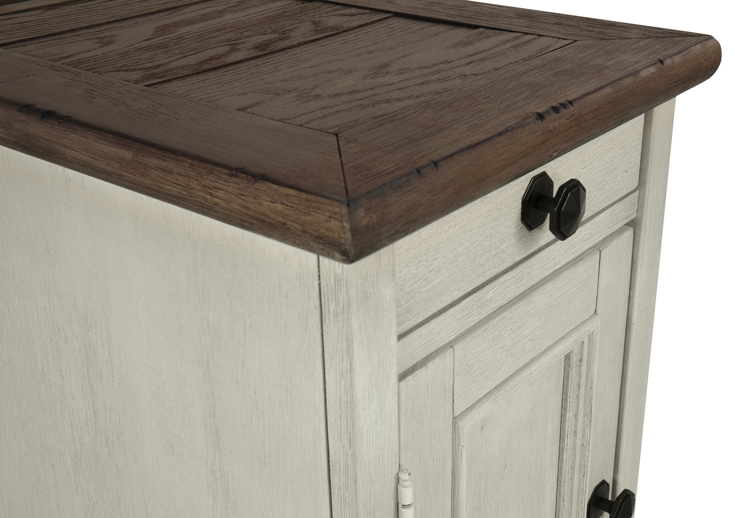 Bolanburg 2 End Tables