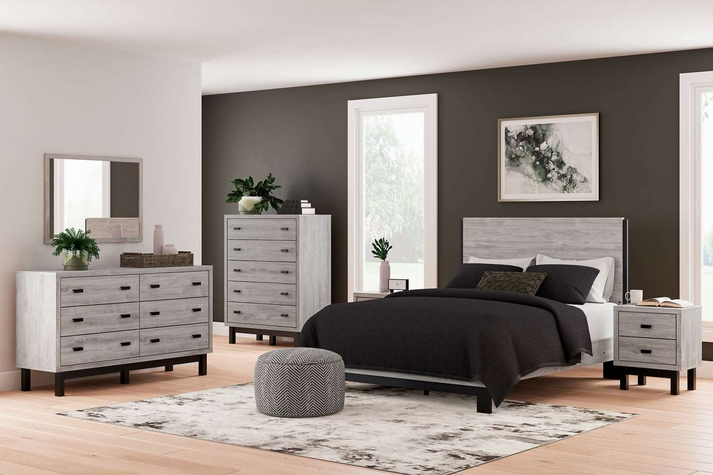 Vessalli Queen Panel Bed with Mirrored Dresser, Chest and 2 Nightstands