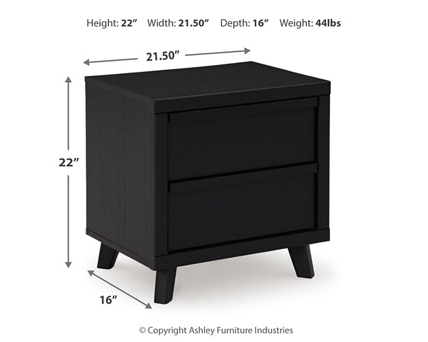 Danziar King Panel Bed with Mirrored Dresser and 2 Nightstands