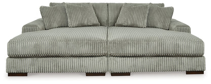 Lindyn Super Chaise